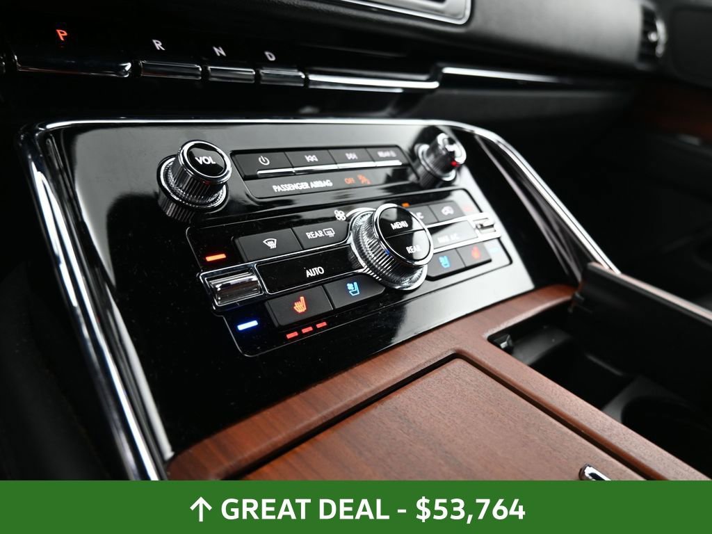 Used 2024 Lincoln Navigator Premiere AWD/4WD image 32