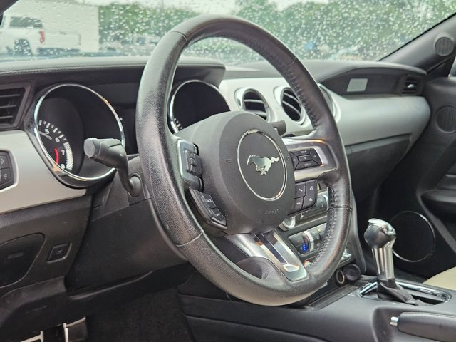 Used 2017 Ford Mustang GT Premium RWD image 9