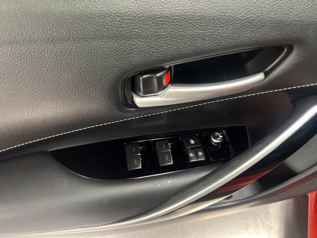Used 2019 Toyota Corolla XSE FWD image 18