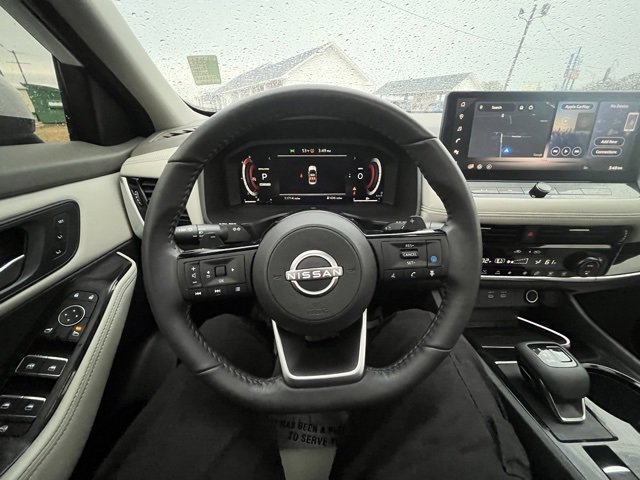 Used 2024 Nissan Rogue SL w/ SL Premium Package image 13