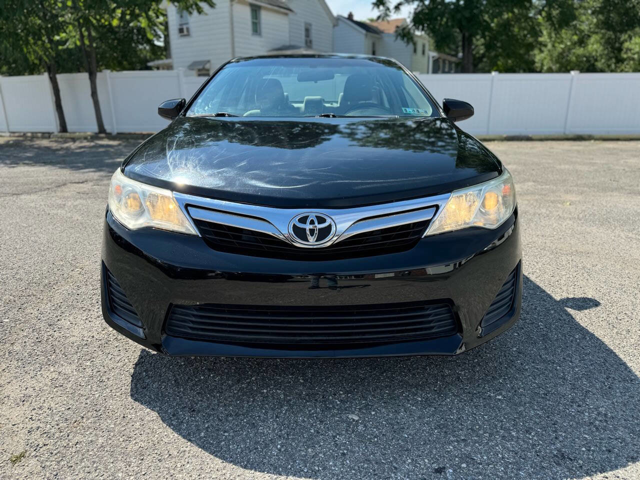 Used 2012 Toyota Camry LE image 3