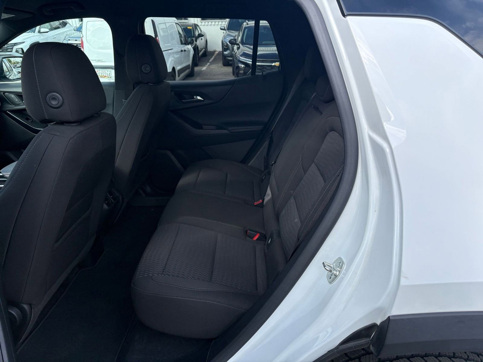 Used 2025 Chevrolet Equinox LT FWD image 25