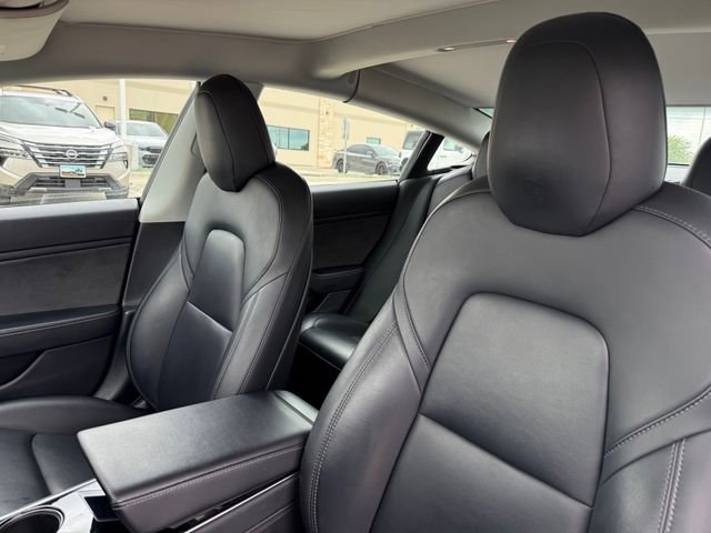 Used 2019 Tesla Model 3 Mid Range image 14