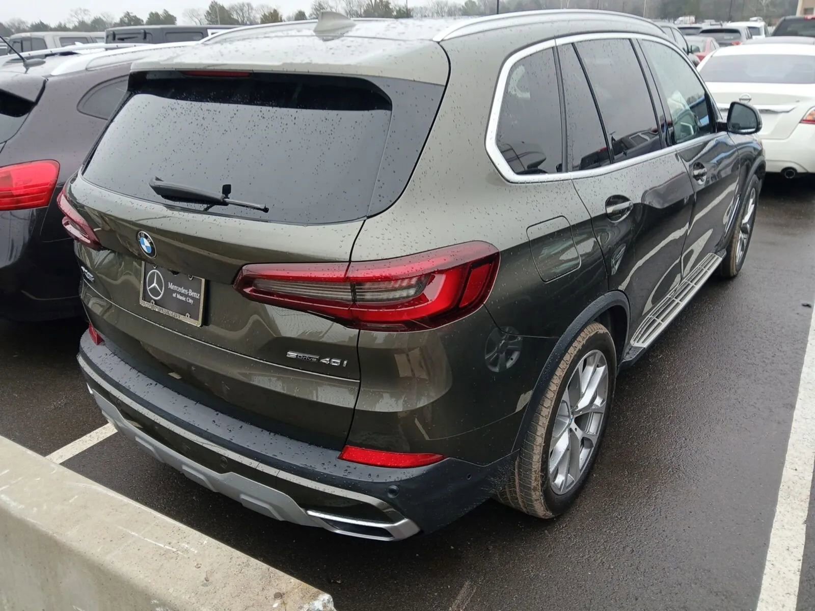 Used 2021 BMW X5 sDrive40i w/ Premium Package image 2