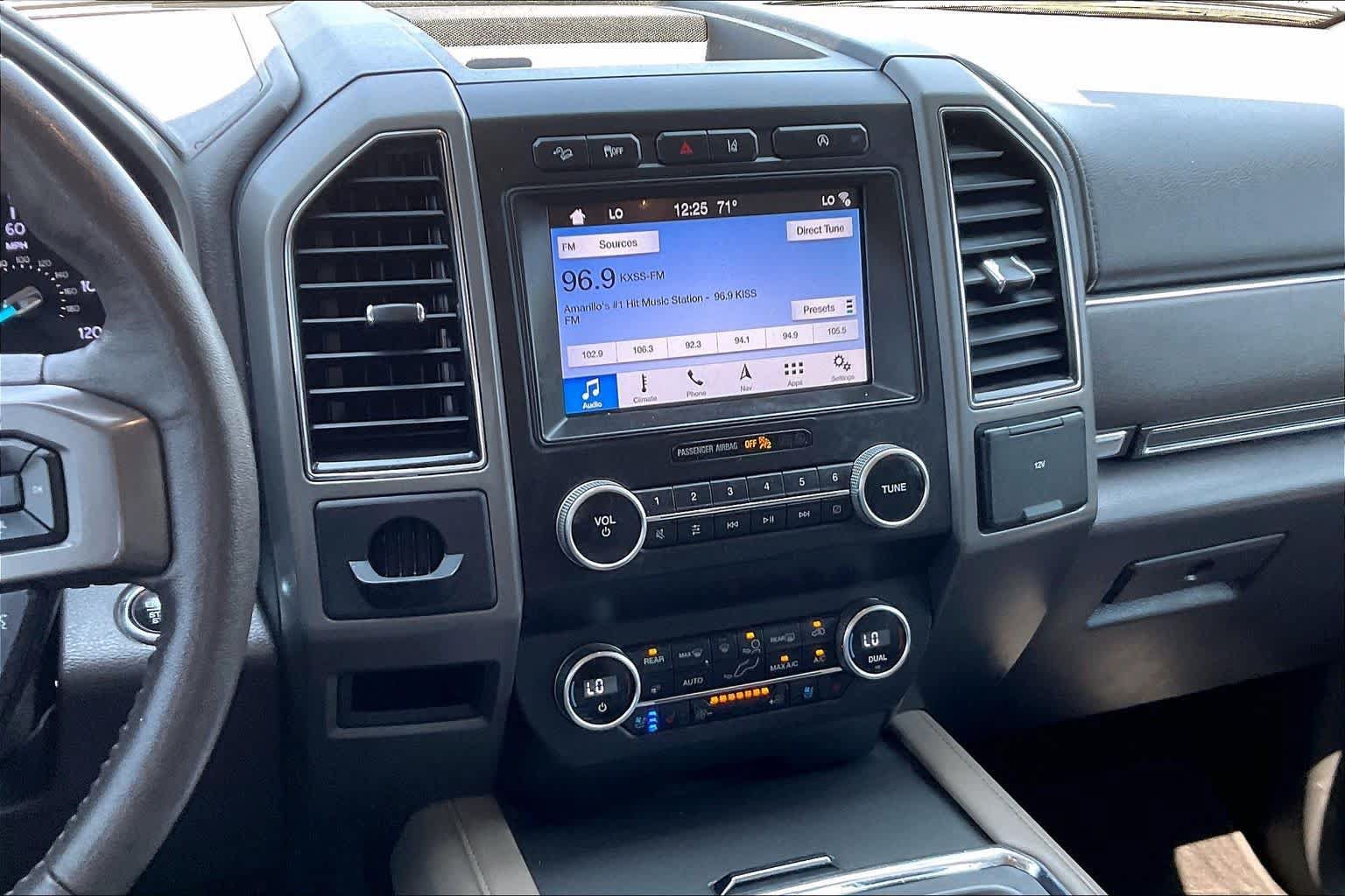 Used 2019 Ford Expedition Max XLT w/ Equipment Group 202A AWD/4WD image 7