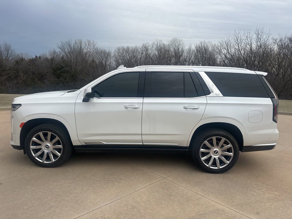 Used 2024 Cadillac Escalade Premium Luxury Platinum image 2