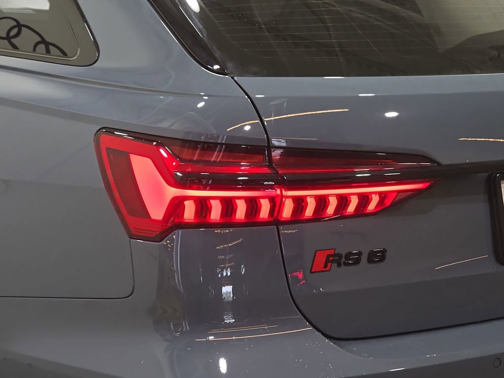 Used 2023 Audi RS 6 AWD/4WD image 36