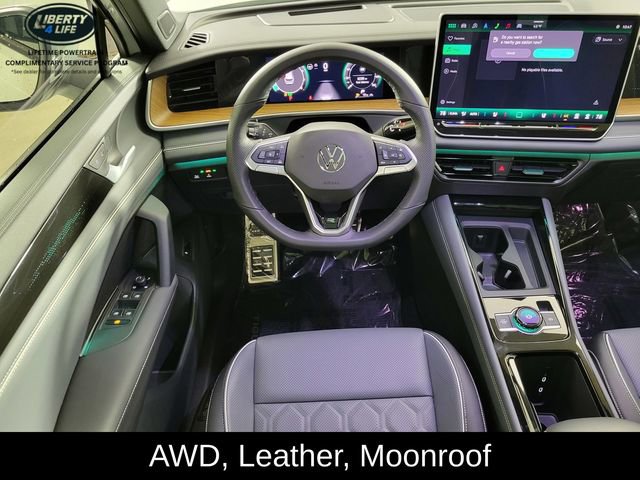 Used 2025 Volkswagen Tiguan SEL R-Line image 26