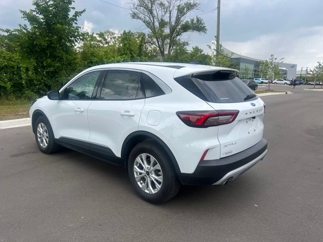 Used 2023 Ford Escape Active AWD/4WD image 7