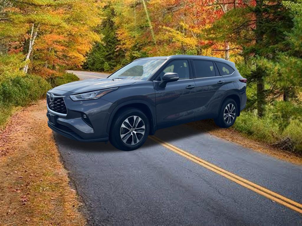 Used 2020 Toyota Highlander XLE AWD/4WD image 7