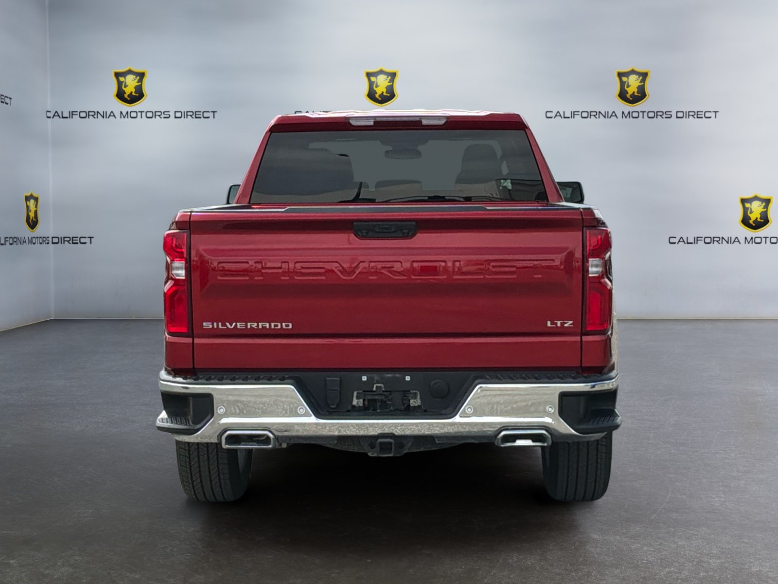 Used 2023 Chevrolet Silverado 1500 LTZ w/ Z71 Off-Road Package AWD/4WD image 4