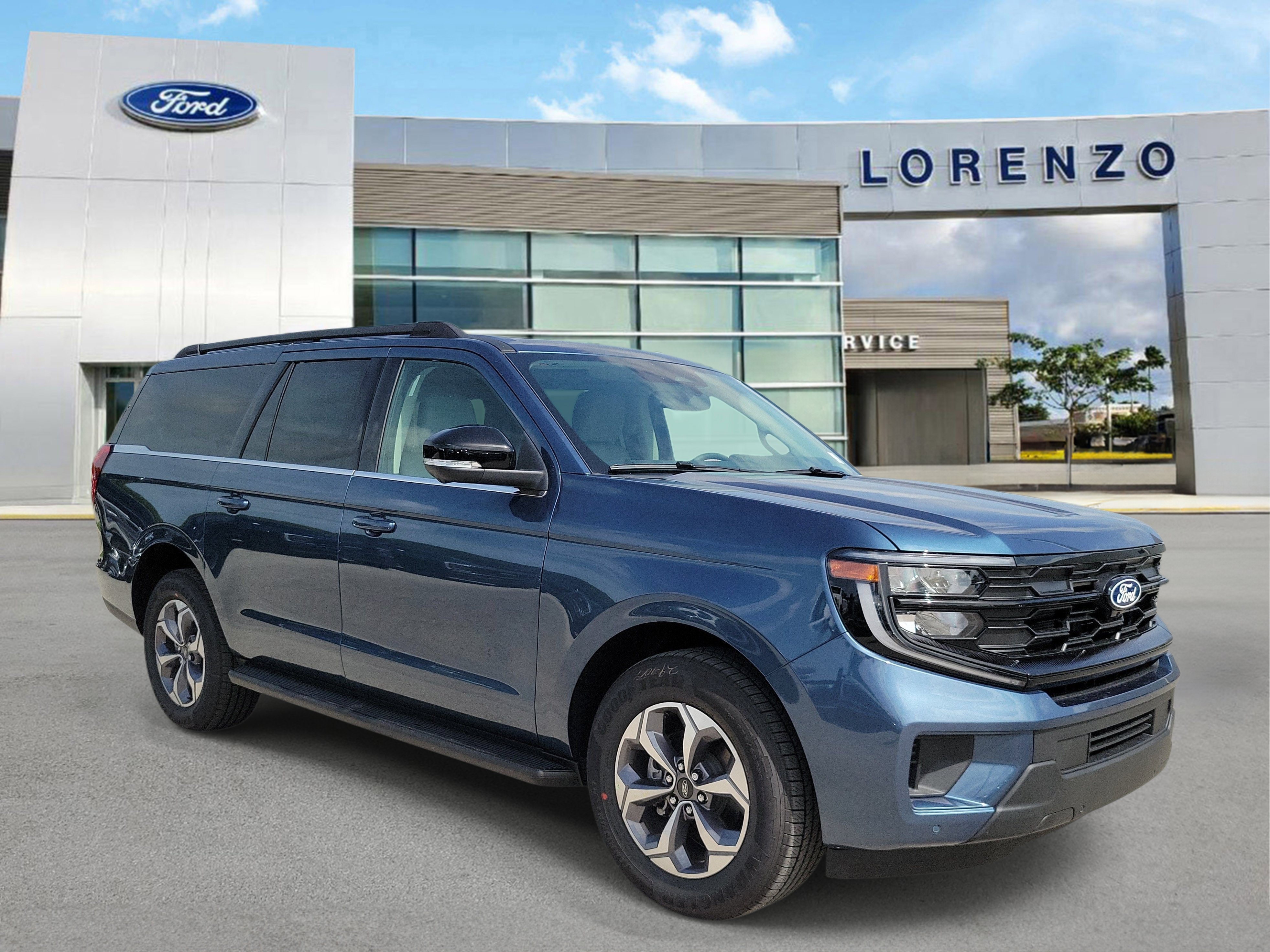 New 2027 Ford Expedition Max Active RWD image 3