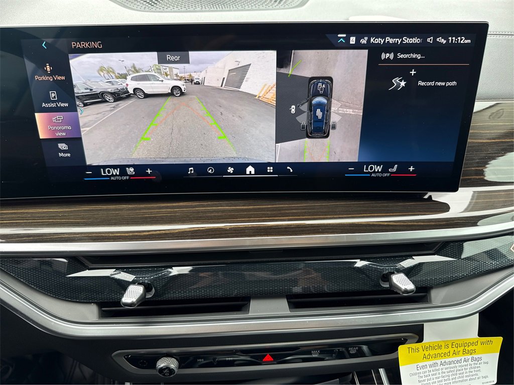 Used 2025 BMW X7 xDrive40i w/ Parking Assistance Package image 21