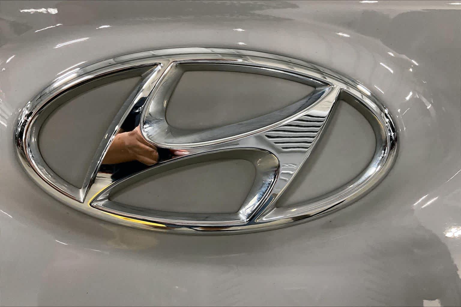 Used 2022 Hyundai Kona SEL AWD/4WD image 10
