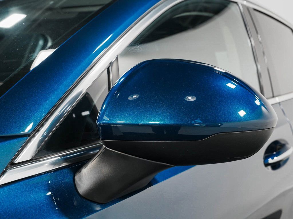 Used 2023 Buick Envision Essence image 43