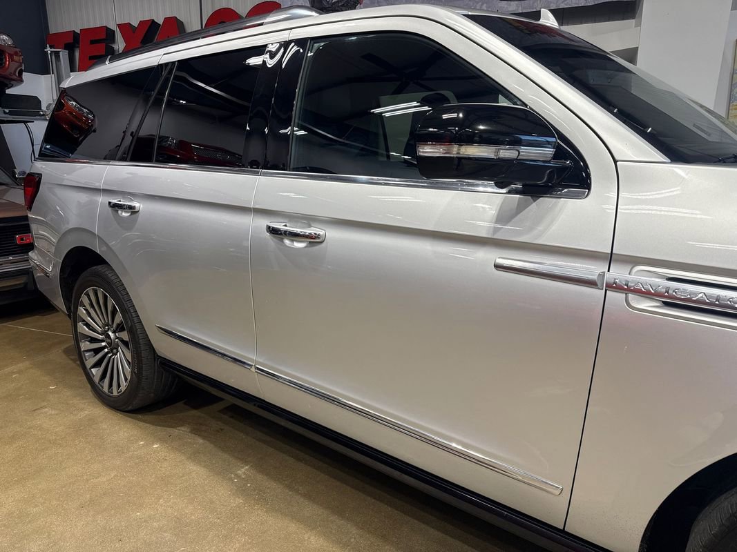 Used 2018 Lincoln Navigator Reserve w/ Technology Package image 35