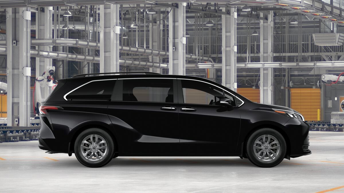 New 2026 Toyota Sienna XLE AWD/4WD image 12