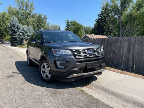 Used 2017 Ford Explorer XLT image 10