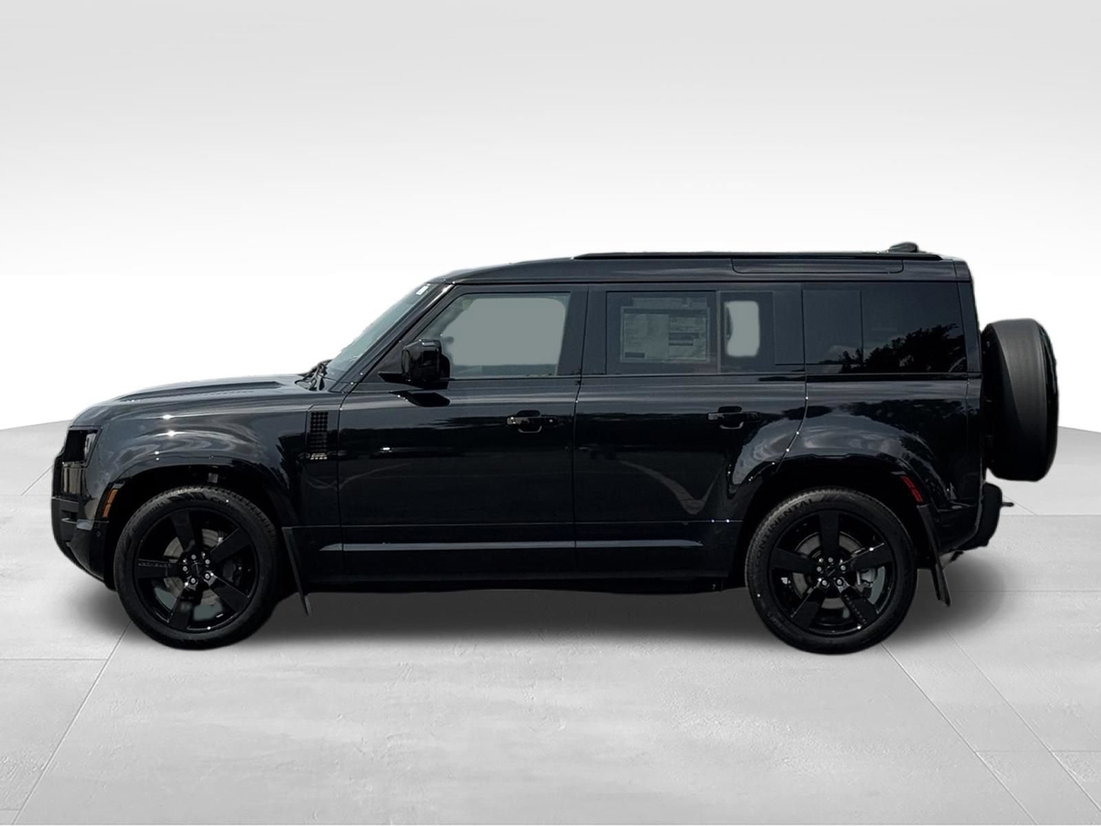 New 2026 Land Rover Defender 110 X-Dynamic SE AWD/4WD image 2