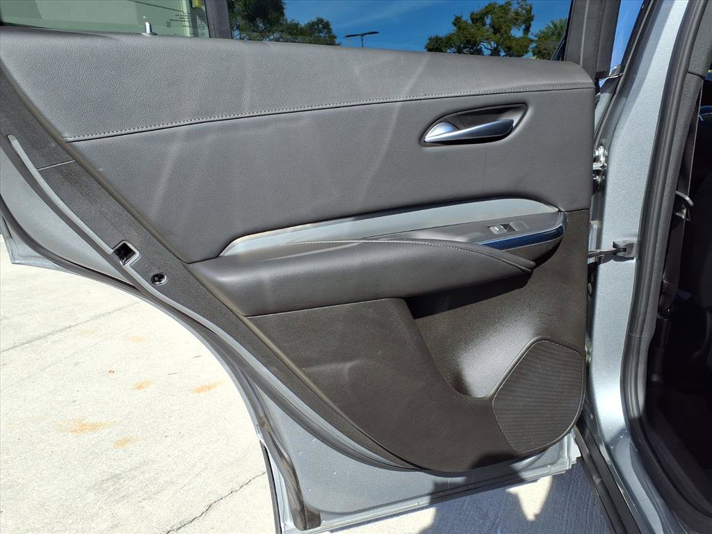 Certified 2023 Cadillac XT4 Premium Luxury image 17