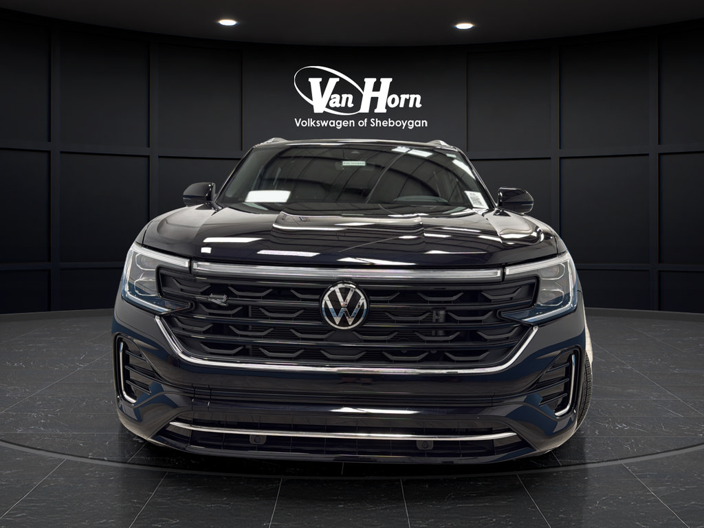 Used 2024 Volkswagen Atlas Cross Sport SEL R-Line AWD/4WD image 2