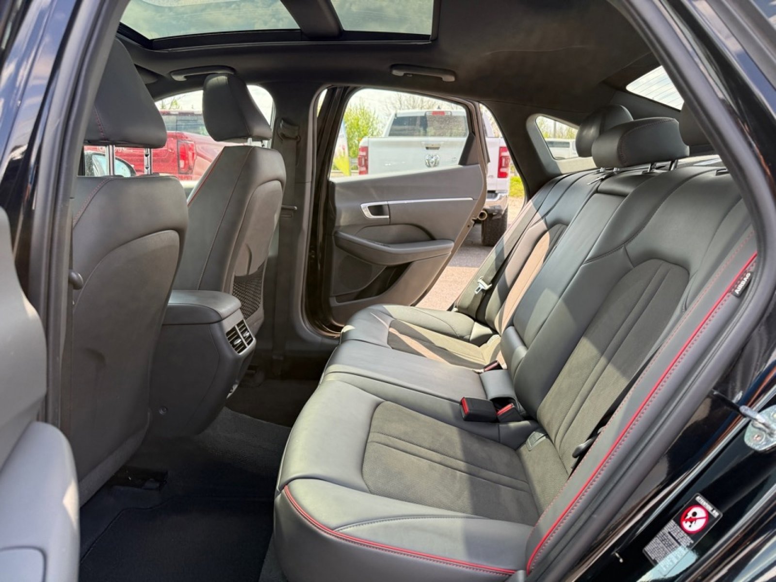 Used 2023 Hyundai Sonata SEL Plus w/ Cargo Package FWD image 17