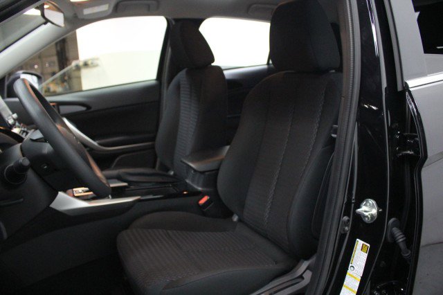 New 2026 Mitsubishi Eclipse Cross LE AWD/4WD image 7