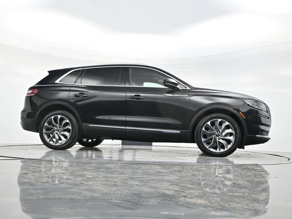 Used 2022 Lincoln Nautilus Reserve AWD/4WD image 48