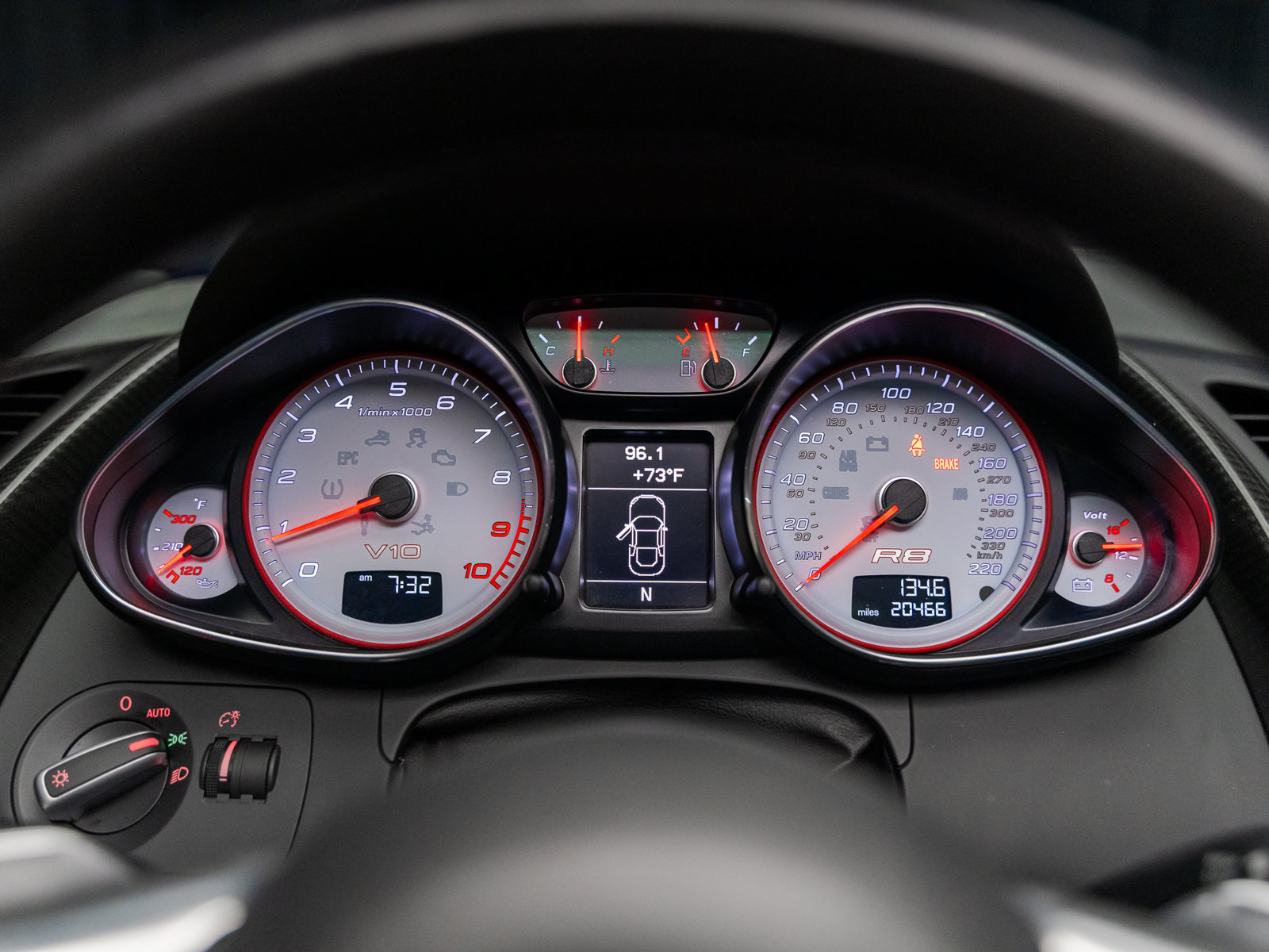 Used 2012 Audi R8 V10 AWD/4WD image 48