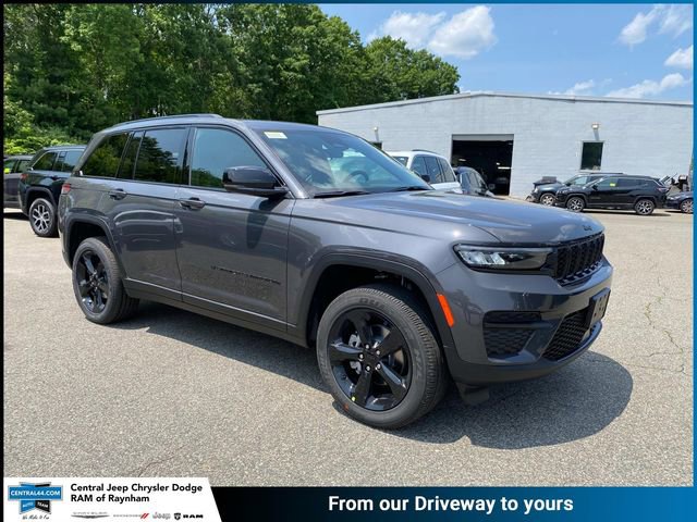 New 2025 Jeep Grand Cherokee Laredo