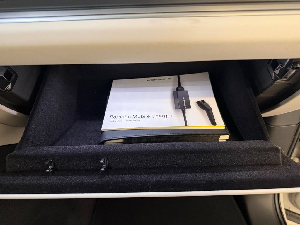 Certified 2026 Porsche Cayenne E-Hybrid AWD/4WD image 29
