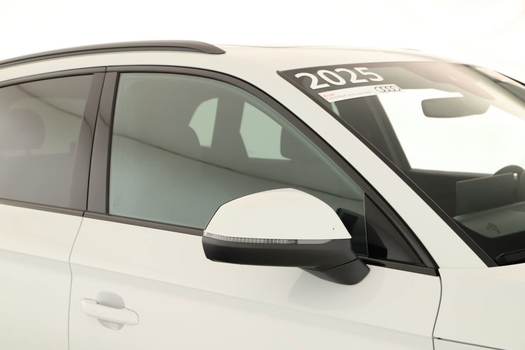 Certified 2025 Audi Q5 e Premium Plus w/ Premium Plus Package image 35