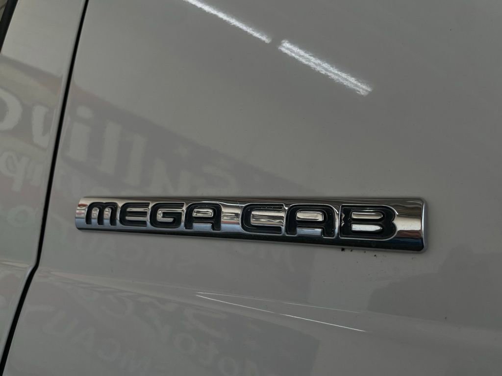 Used 2007 Dodge Ram 3500 Truck Laramie image 10