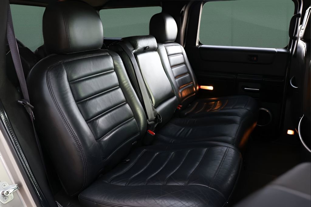 Used 2005 HUMMER H2 w/ Preferred Equipment Group image 13