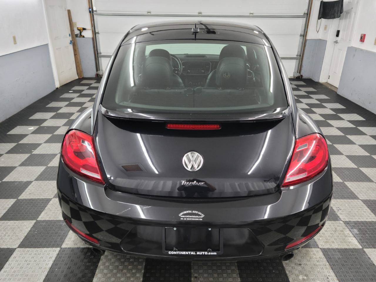 Used 2012 Volkswagen Beetle 2.0T FWD image 5