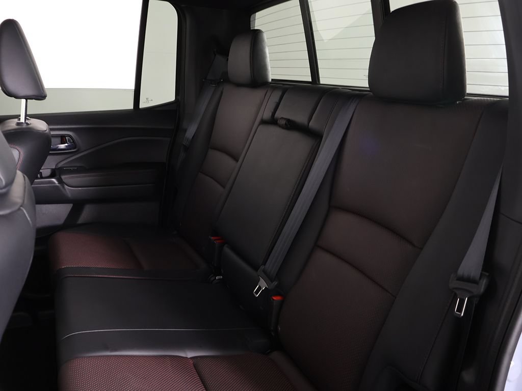 Certified 2025 Honda Ridgeline Black Edition image 34