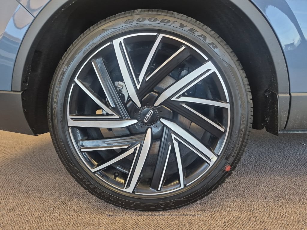 New 2026 Lincoln Aviator Reserve AWD/4WD image 11