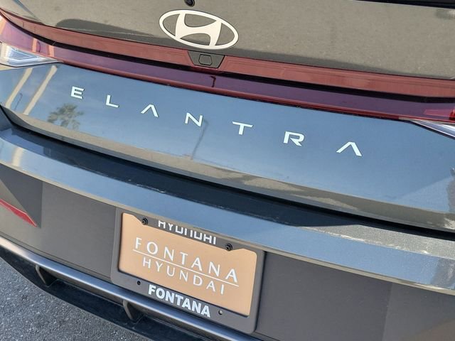 New 2026 Hyundai Elantra Sport FWD image 25