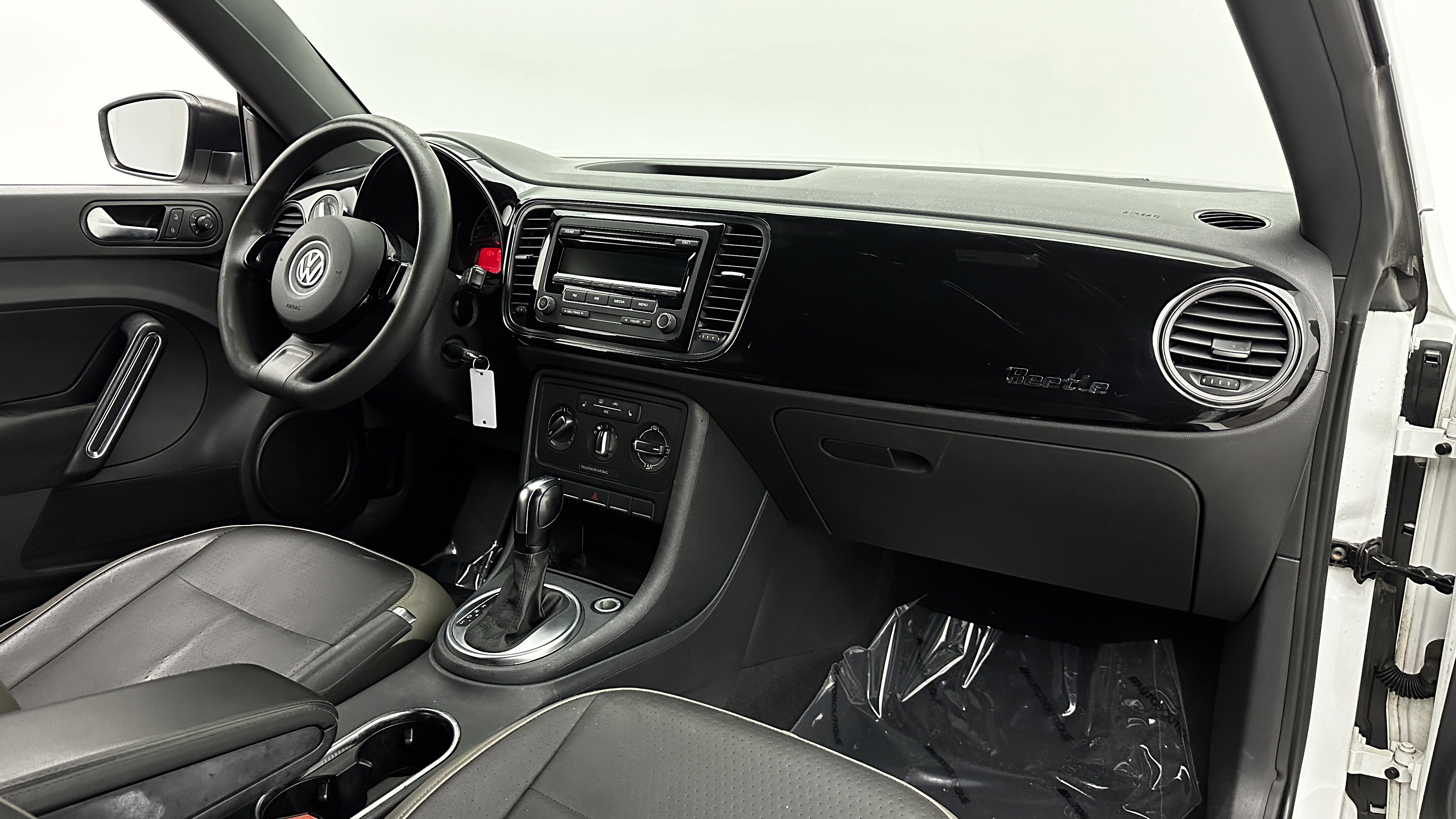 Used 2015 Volkswagen Beetle 1.8T image 22