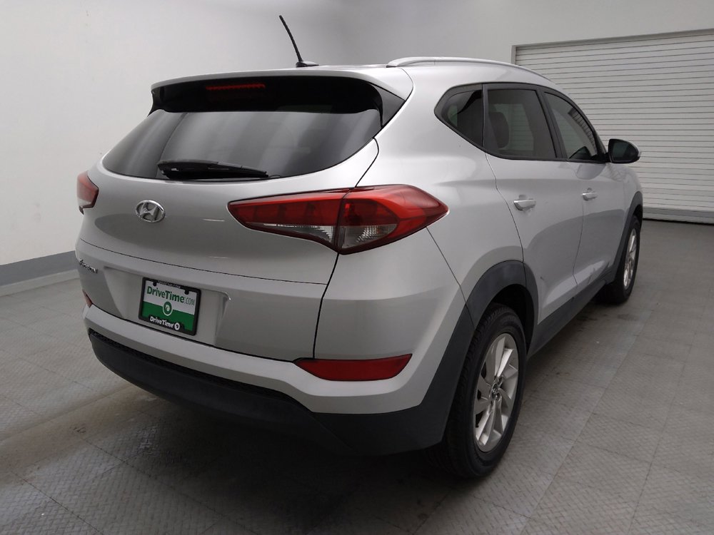 Used 2016 Hyundai Tucson SE w/ Option Group 02 FWD image 9