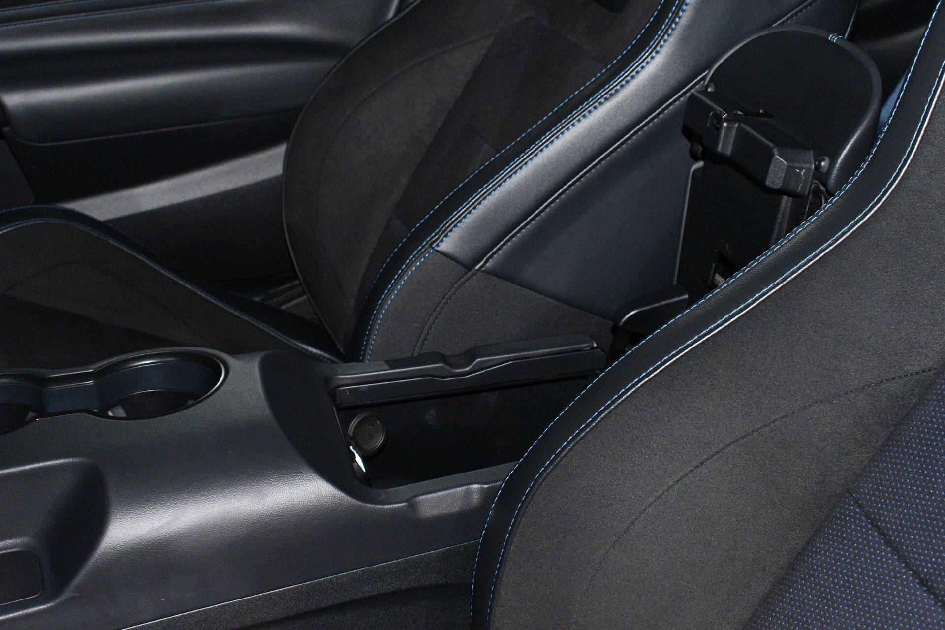 Used 2024 Ford Mustang Dark Horse RWD image 42