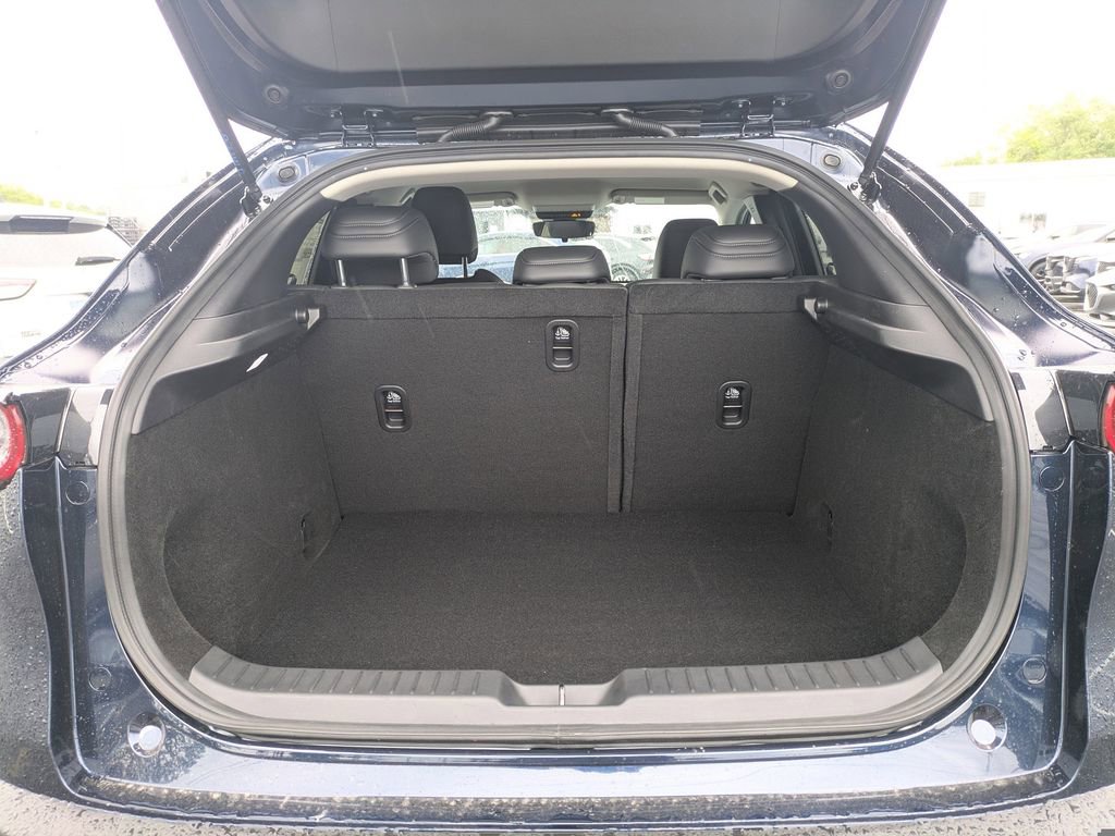 New 2026 MAZDA CX-30 AWD 2.5 S w/ Select Sport Pkg image 13