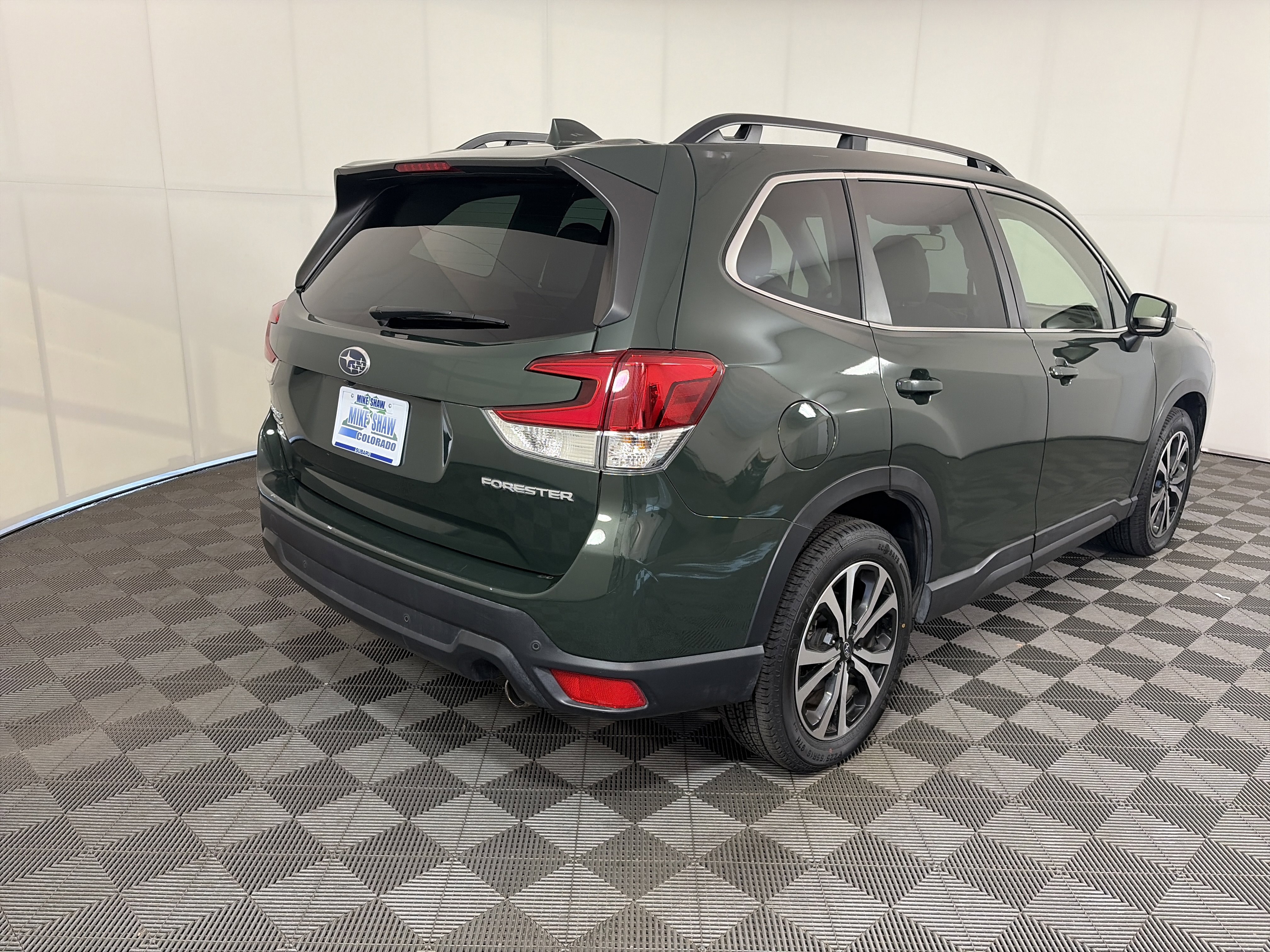 Certified 2023 Subaru Forester Limited image 8