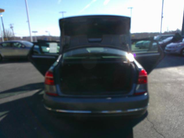 Used 2016 Volkswagen Passat 1.8T S image 4