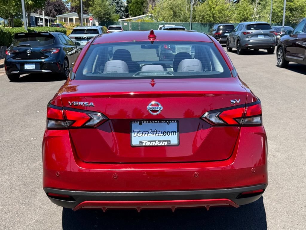 Used 2021 Nissan Versa SV FWD image 7