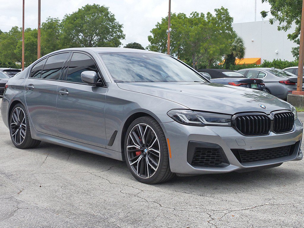 Used 2023 BMW 540i w/ M Sport Package RWD image 9