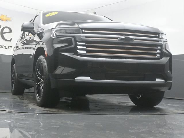Used 2024 Chevrolet Tahoe High Country w/ Advanced Technology Package AWD/4WD image 3