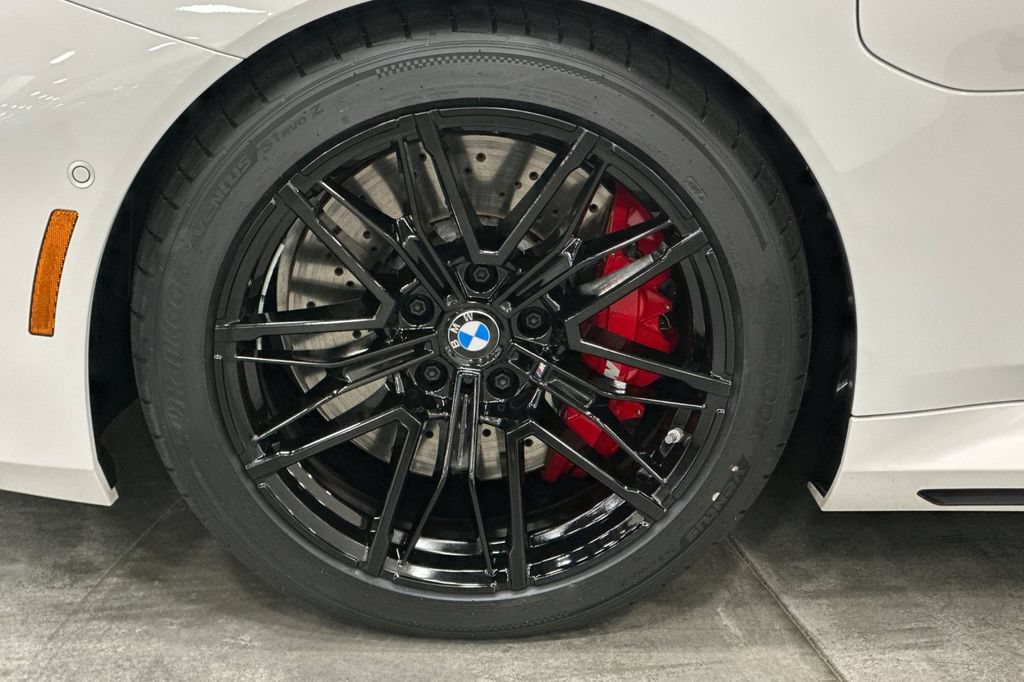 Used 2025 BMW M5 w/ Carbon Package AWD/4WD image 34