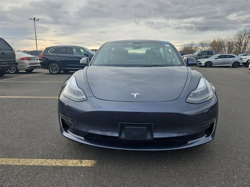 Used 2023 Tesla Model 3 Standard Range image 4