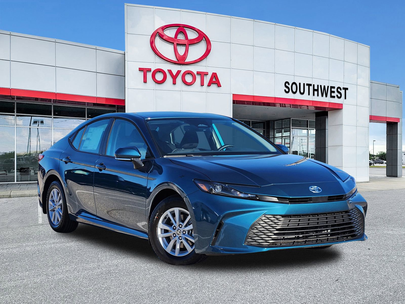 New 2026 Toyota Camry LE w/ Convenience Package